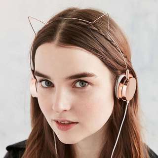 bnib_rubi_kitty_headphones