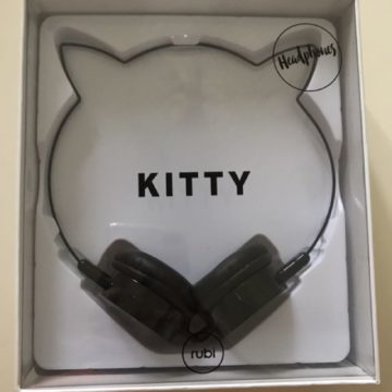 bnib_rubi_kitty_headphones